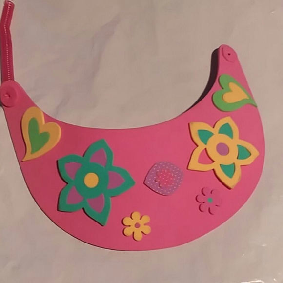 Flowered Visor - Picture 4 of 7